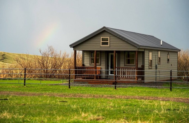 Billy Creek Cabin- Access to 6,000+ acre ranch!