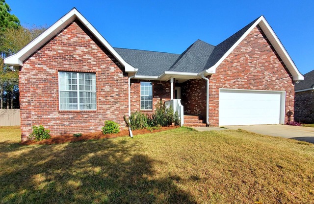 Biloxi/Ocean Springs/D'Iberville house in a quiet cul-de-sac. Close to the fun!