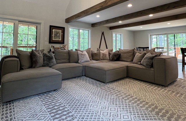 Black Bears Den - New Construction Stratton Mountain Resort Home