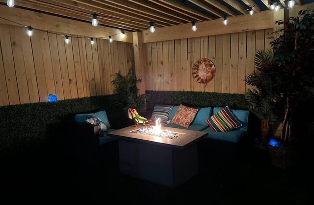 Blacklight in the Bluegrass | Hot Tub