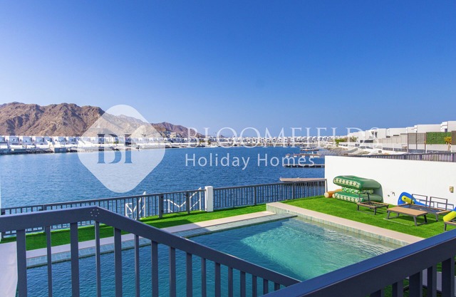 Bloomfields 4PluseMaid Royal Dana Villas