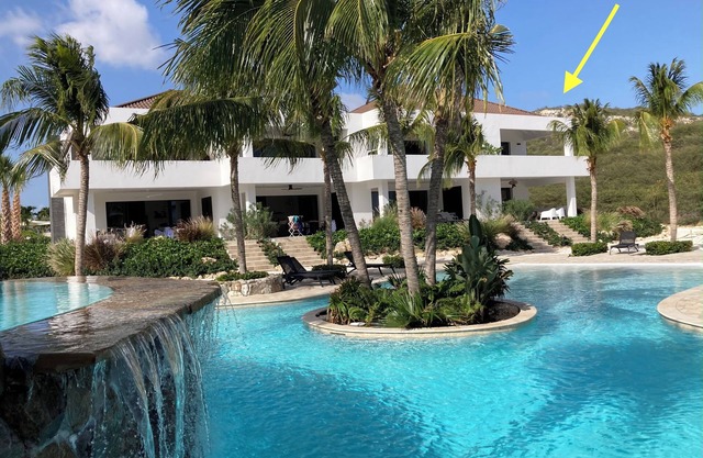 Blue Bay Penthouse REEF 5, BEACH GOLF POOL DIVE and OCEAN view