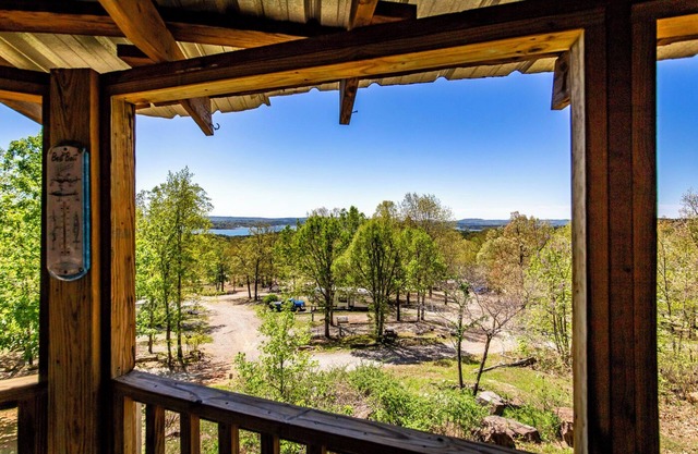 Blue Clouds Resort Lodge