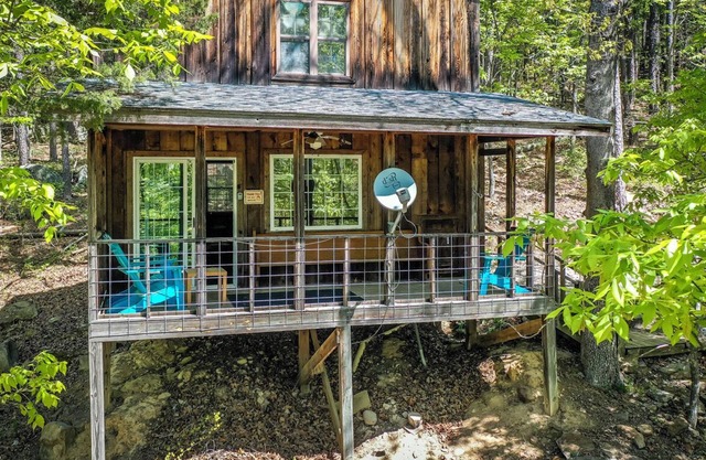 Blue Clouds Resort Rustic Charm!