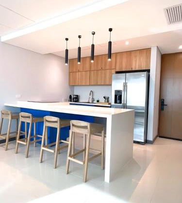 Blue Garden Urban Skyline Suite