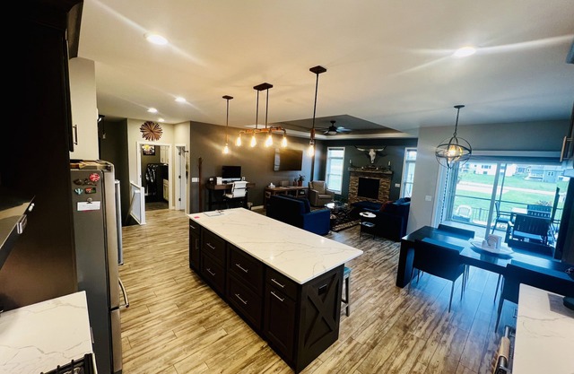 Blue Ridge Home - Featuring 4 King Beds & 1 Queen Bed - Comfort/Luxury Awaits