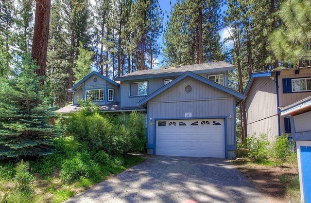 Blue Spruce 4 Bedroom Home by RedAwning