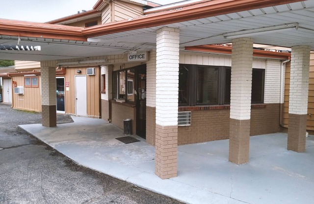 Blue Way Inn And Suites Winfield