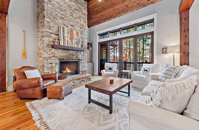 Bluegill Lodge | Lakefront Luxury, Private Dock & Access to Camp Lake James Amenities!