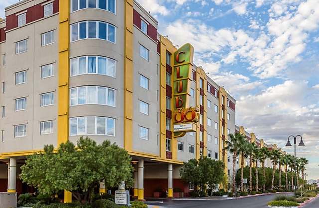 Bluegreen Club 36, 1 Bedroom Condo, Free WiFi and Parking