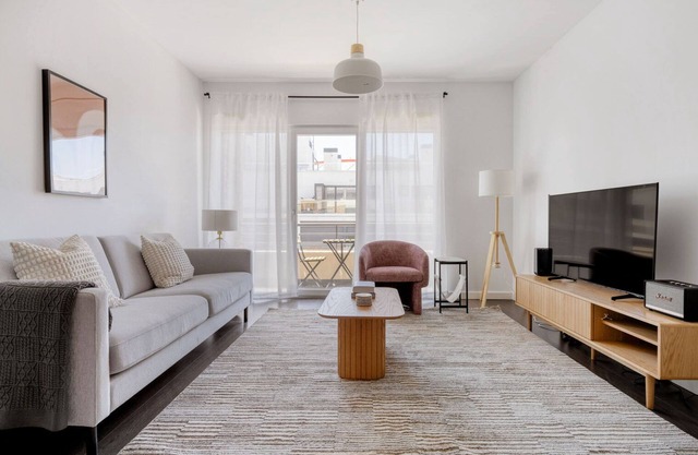 Blueground | Alto dos Moinhos, fully furnished