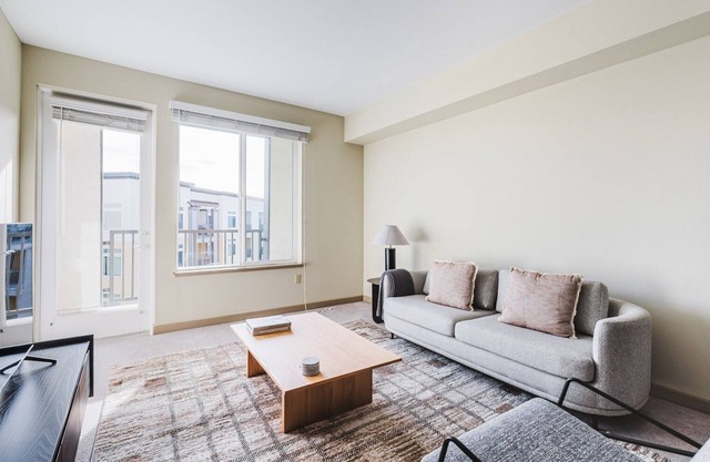 Blueground | Dublin, pool & AC, nr Heritage Park