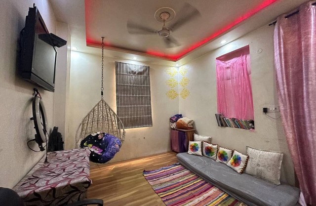 Blush & Boho Escape – Cozy 1BHK for Peaceful Stays