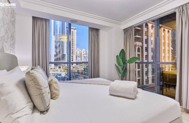 bnbme | Gold Crest Views | 2 BDR