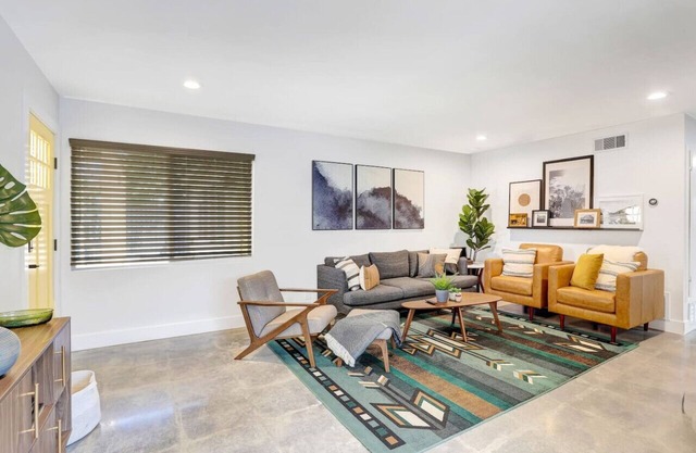 Bohemia Casa! Family&Pet friendly.3mi to the beach