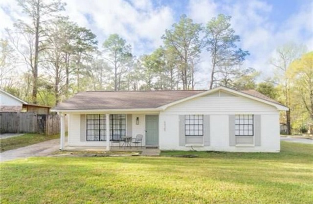 Boho Cottage in West Mobile