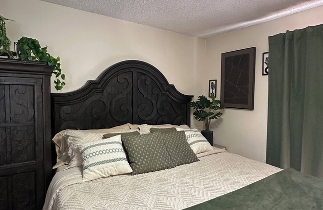 Boho Stay Near Sequoias