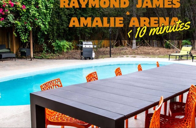 Boho Vibes~South Tampa Pool Home~2 King Beds