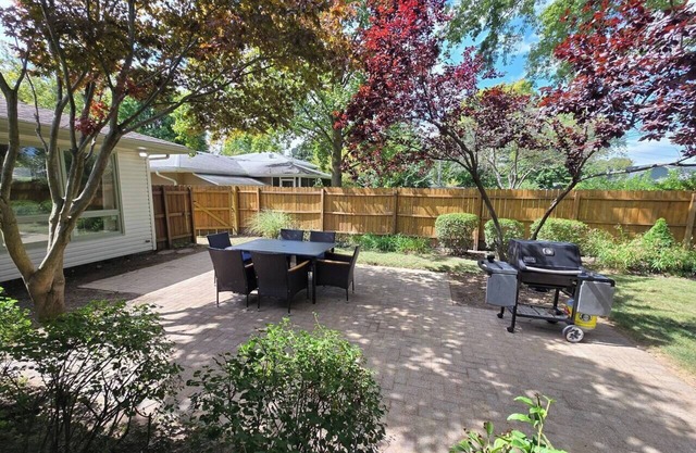 Boiler Haven, Boiler Haven - Bright & Spacious home near Purdue