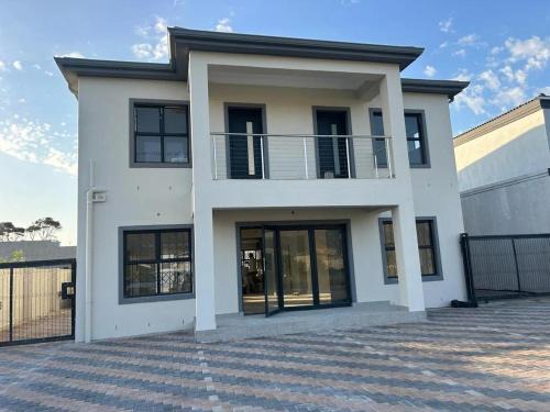 Bokwe's Guest House- Cape Town