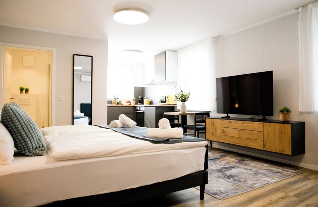 bonquartier|LUXAPT#4-Selfcheckin/Kü/AC/Prkn/SBahn