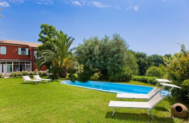Borgo Rosso Country House B&B