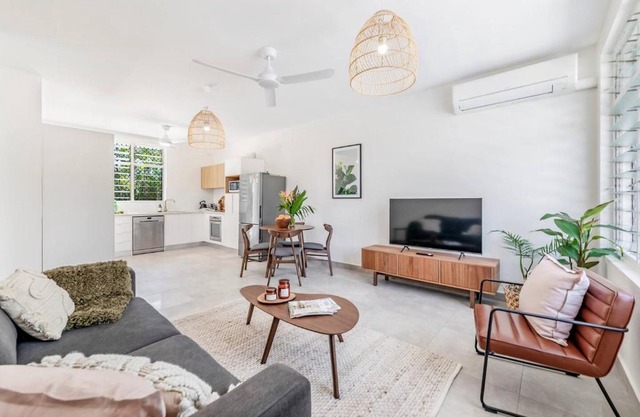 'Botanica Bonita' A Stylish Nightcliff Hideaway