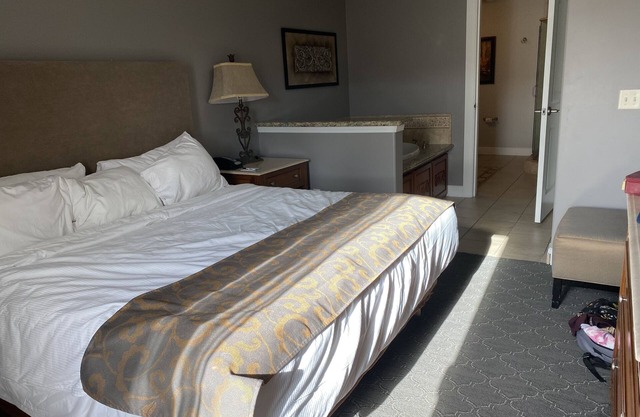 BottleRock Weekend Last Minute Price! Stay in a 4 Star Resort 1 Bedroom Suite.