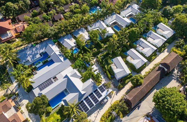 Bougain Villas Salad Beach