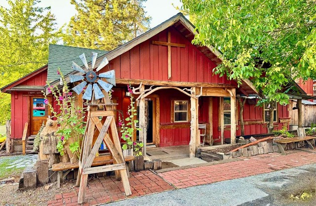 Boulder Bay Cottages