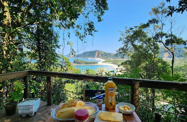 CASA MAWÉ 7 MINUTES WALK TO CAMBURIZINHO BEACH AND DOWNTOWN