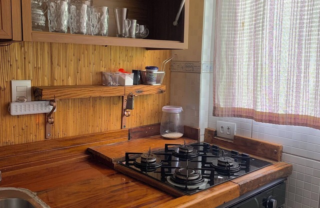 Casa Recém Decorada com ar Condicionado, Espaço Para Pets e Próximo a Praia