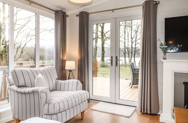 Bramblings by the Lake