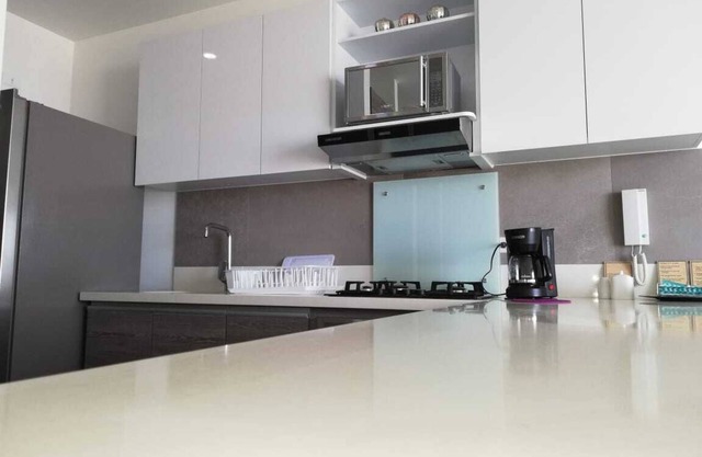 Brand new apartment facing the beach Spiaggia 608