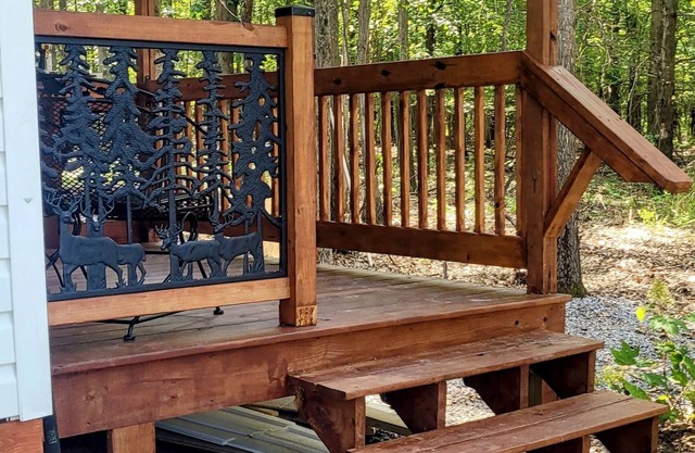 Brand New Cabin conveniently located near Hwy 15, I-64, and I-57