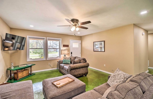 Brand New Cotter Home, Walk to Trout Fishing!