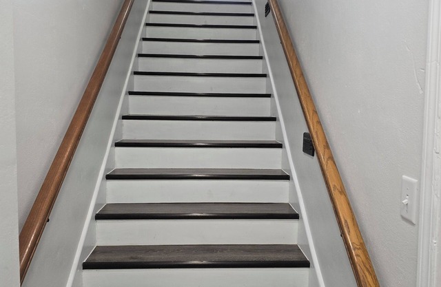 Brand new, spacious 3-bedroom apartment close to Ball State and IU Health.