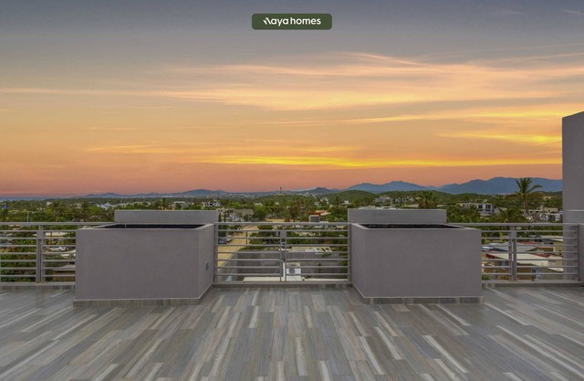 """Brand New Studio- Marina - """"La Playita"""" Beach"""