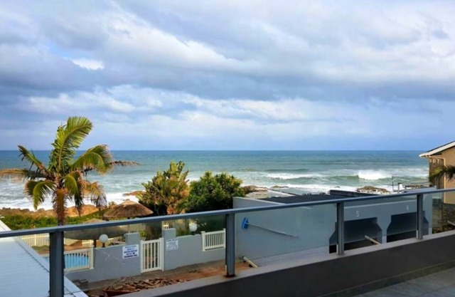 Breaker views on Manaba's main beach.