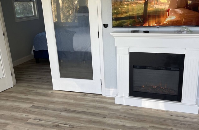 Breathtaking Lake View Cottage