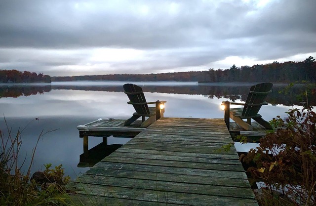 Breathtaking Private, Lakefront Retreat.