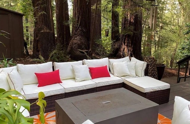 Breathtaking Retreat in the Redwoods + Master Suite-3BR/2.5BA -MID-WEEK SPECIAL