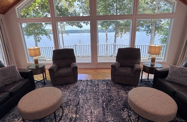 Breathtaking single story 2-bedroom 2-bathroom Kentucky Lake home!