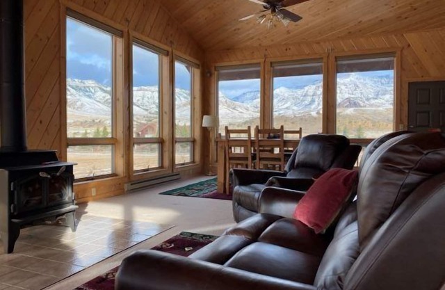 Breathtaking views in the heart of the Wapiti Valley
