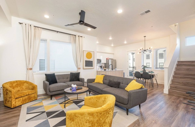 Breathtaking Views Of Downtown Boise and Foothills!