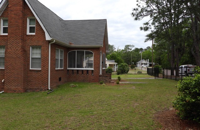 Brick House Retreat at the Heart of Hamlet