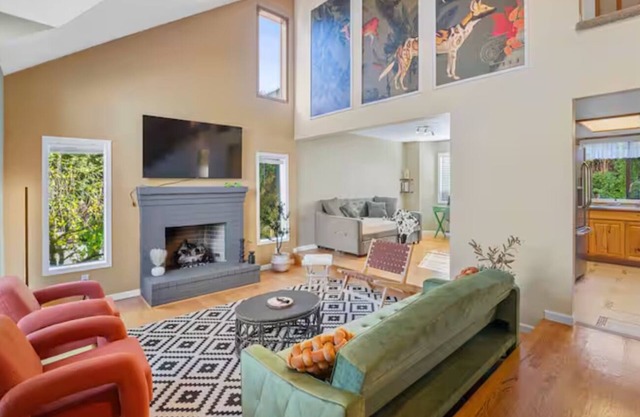 Bridging the Gorge & City: Your Cozy Home!