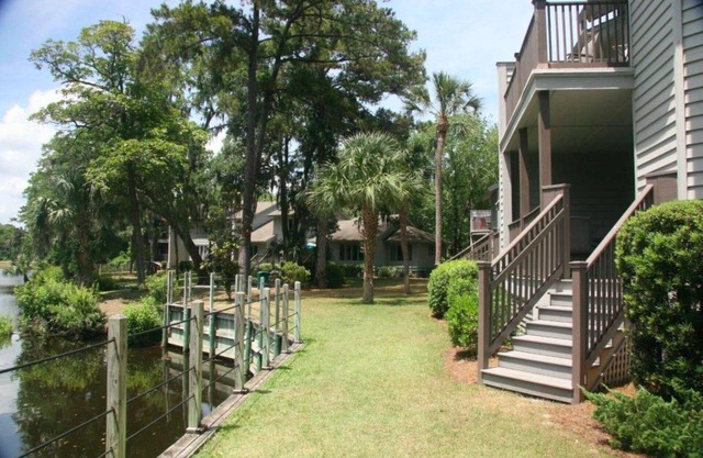 Brigantine Quarters First Floor Secluded Condo; Short Private Walk To Beach!