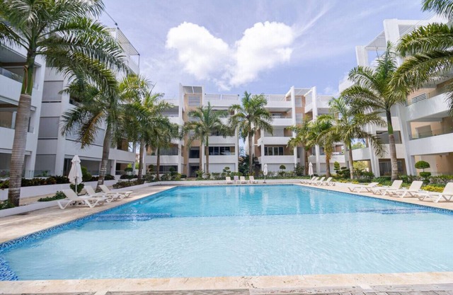 Bright 2BR Apartment w/Pool near Bayahibe Beach