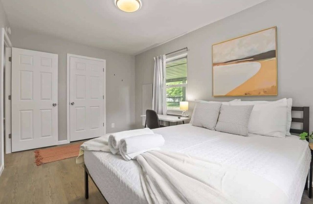 Bright and Breezy Gahanna Ranch 10min to INTEL